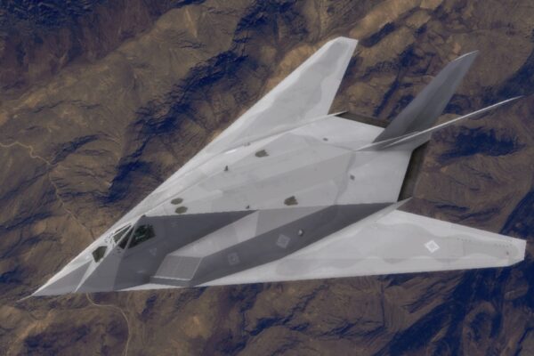Grey Dragon paint scheme -4 USAF Photo